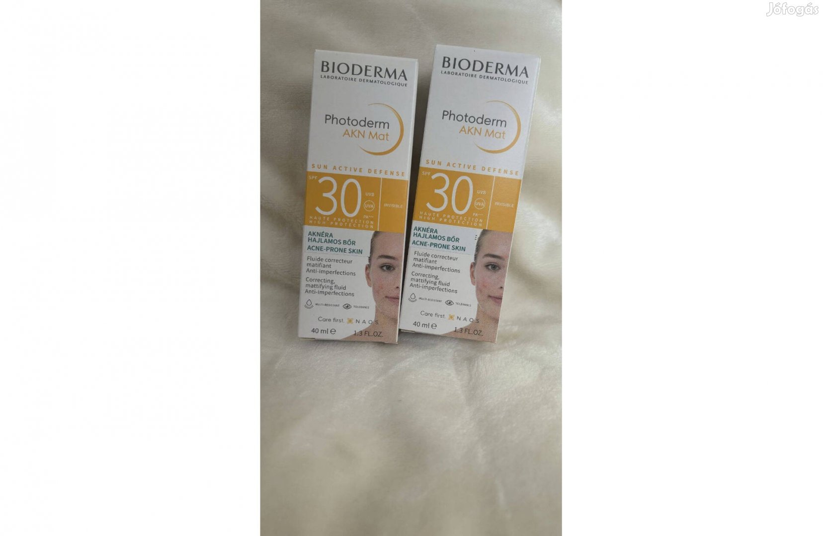 Eladó Bioderma Photoderm akn mat krém SPF30 (40ml)