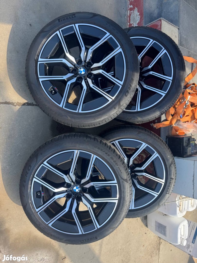 Eladó Bmw G70 gyári felni kétszéles