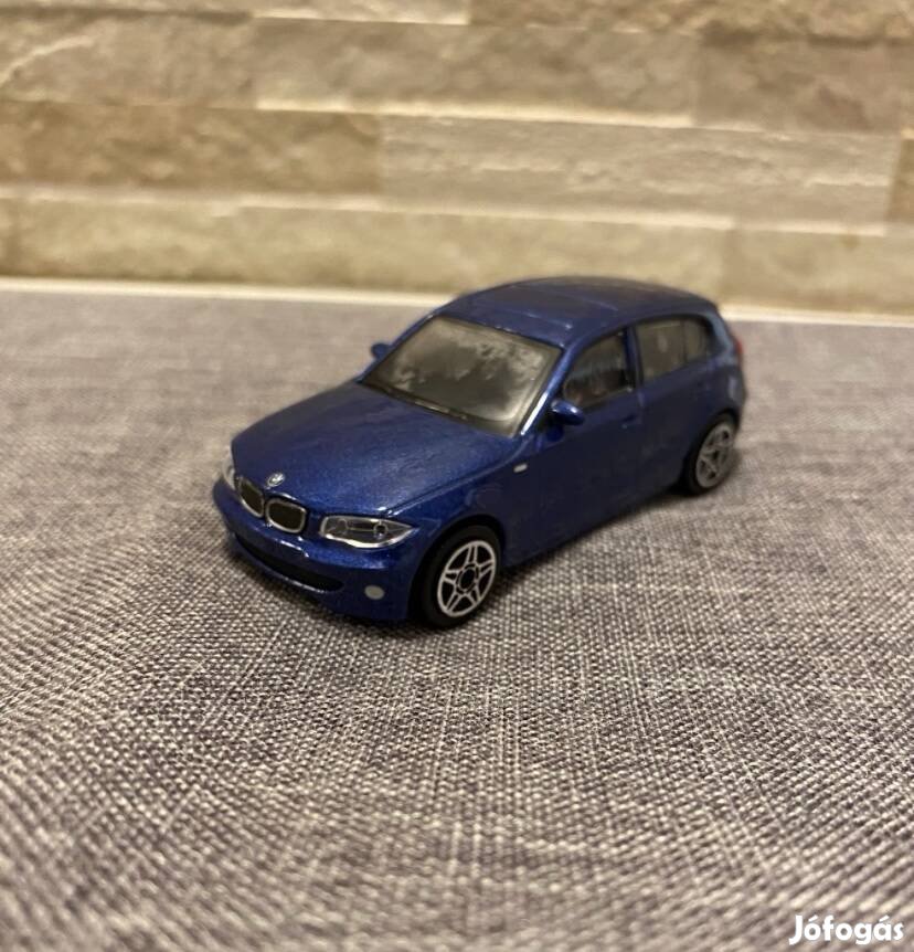 Eladó Bmw modell autó 