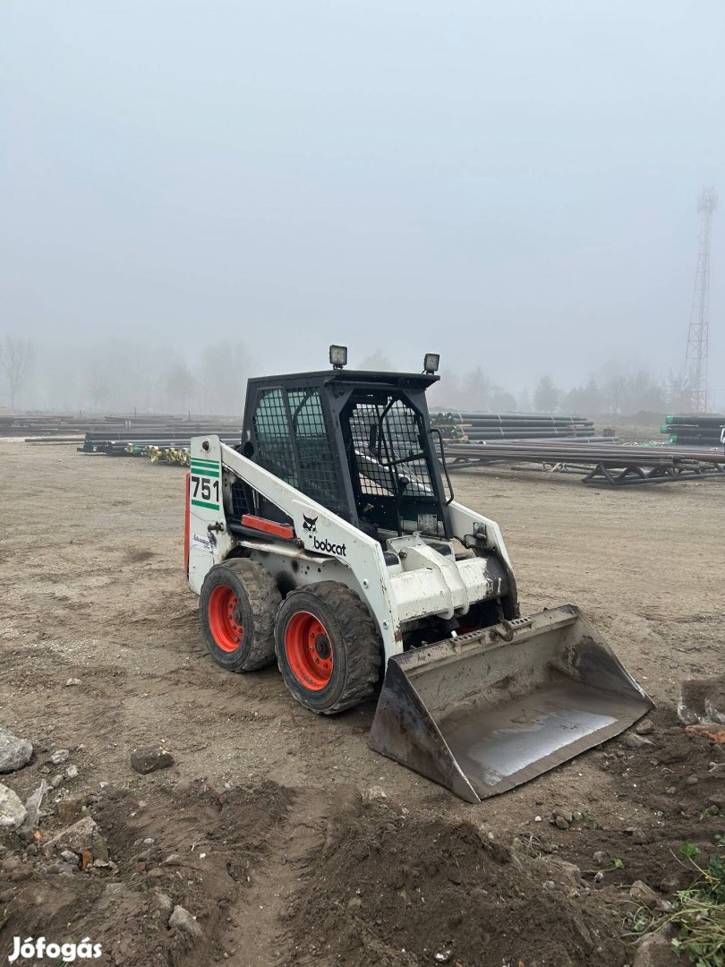 Eladó Bobcat 751