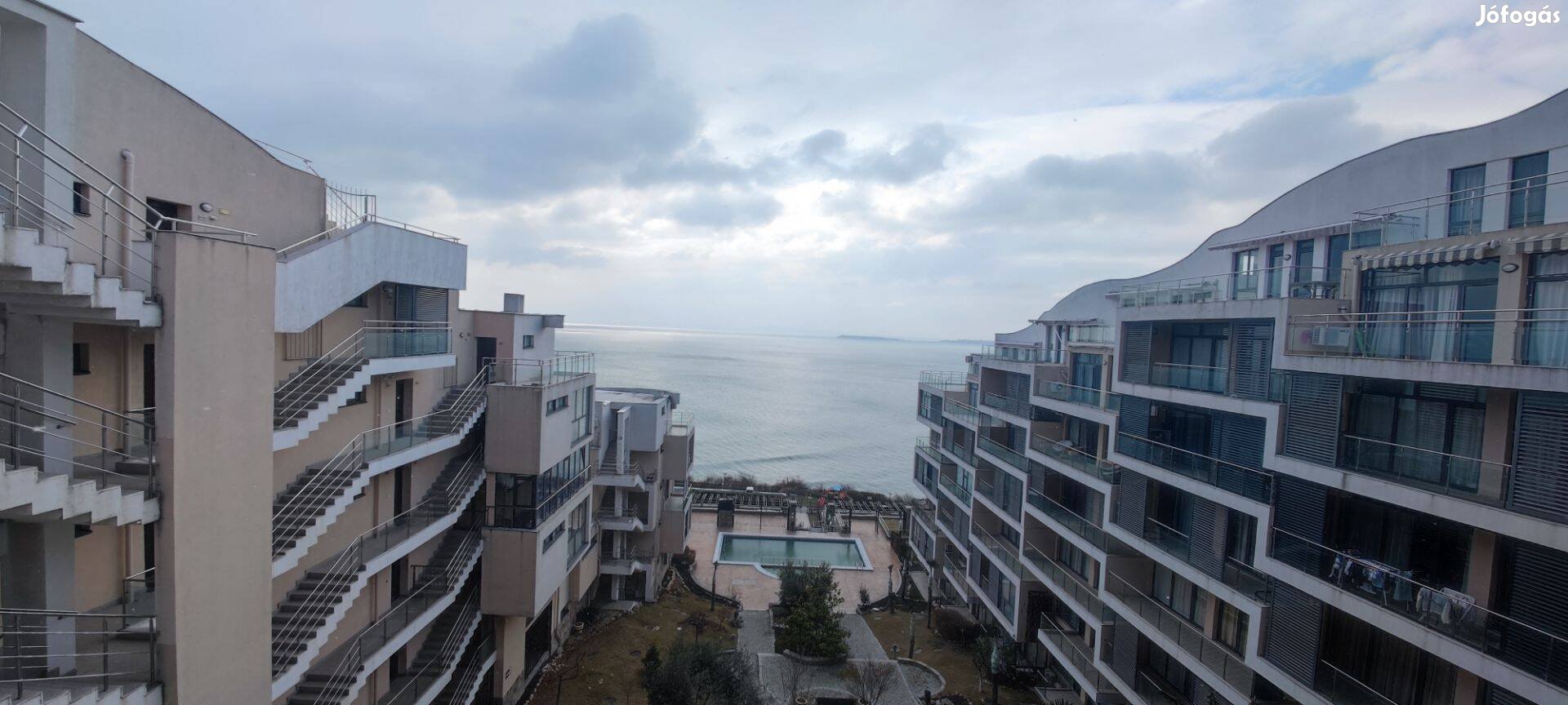 Eladó Bolgár tengerparti Dolce Vita2 szobás lakás, nyaraló övezetben