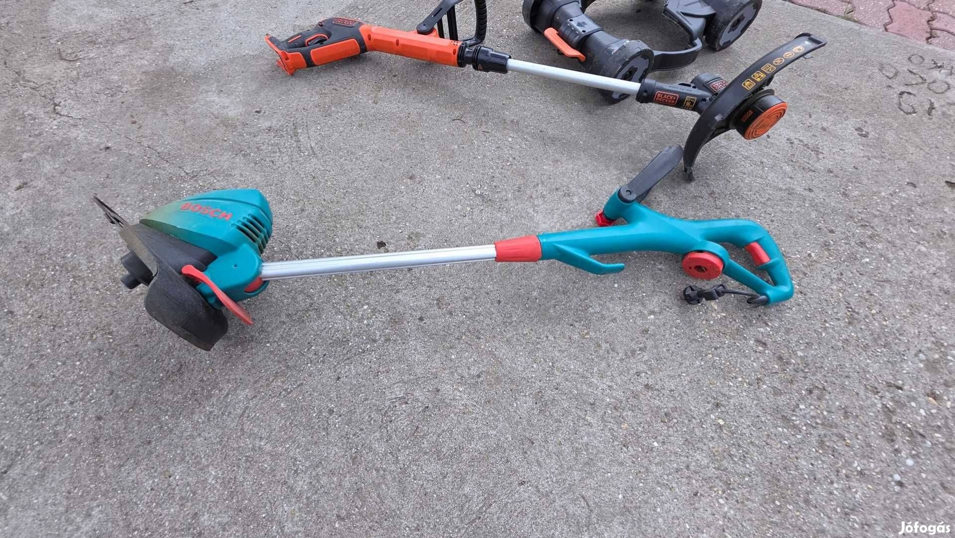 Eladó Bosch ART 26 fűszegélynyíró