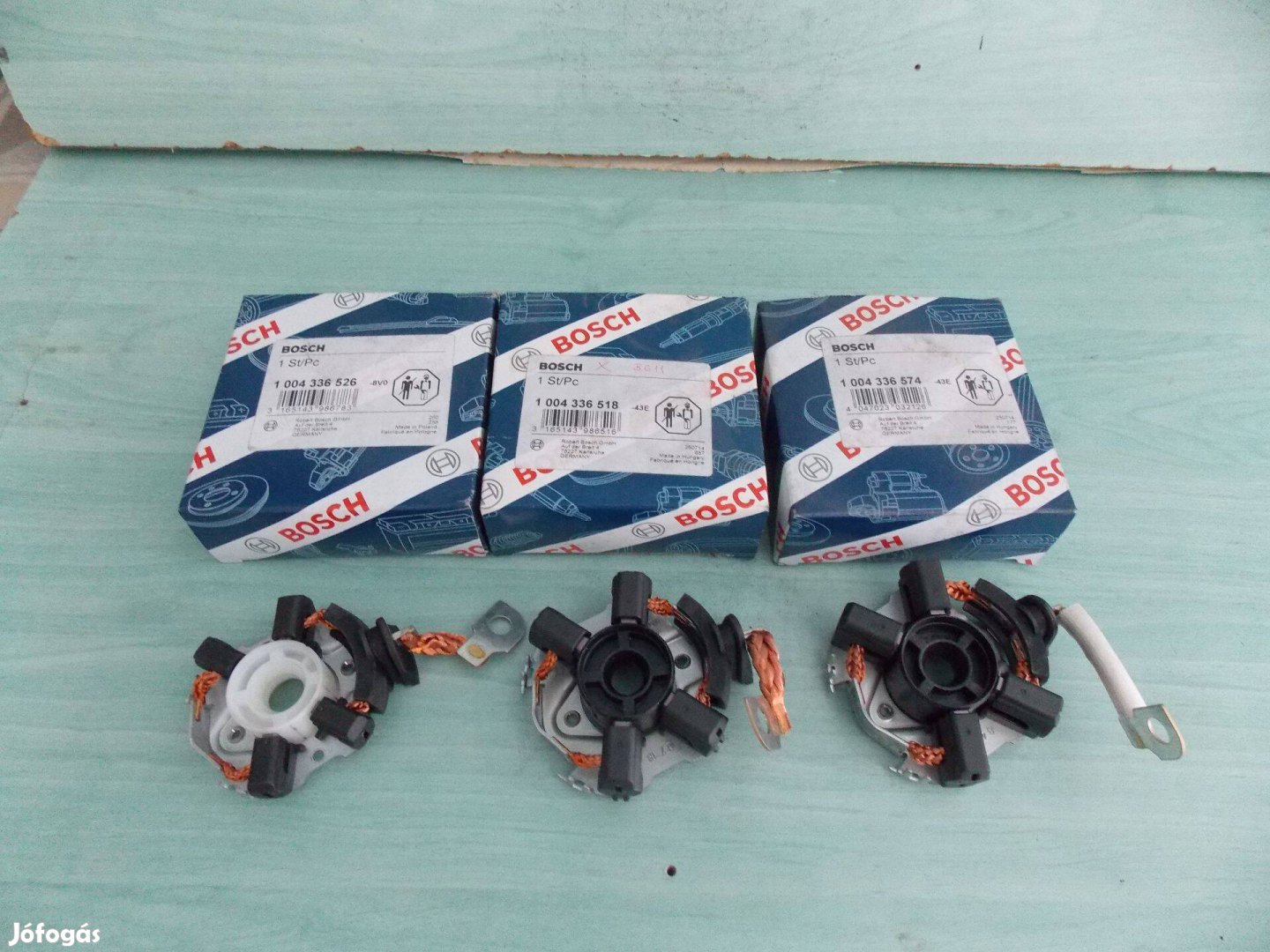 Eladó Bosch Kefetartó újak