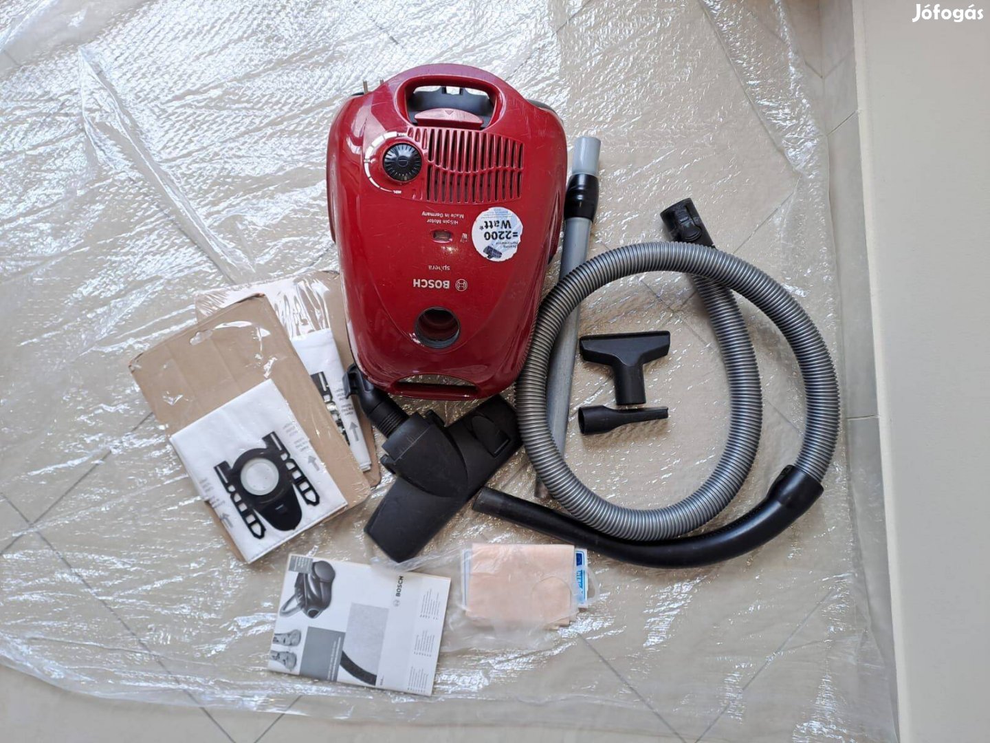 Eladó Bosch porszívó 2200 W