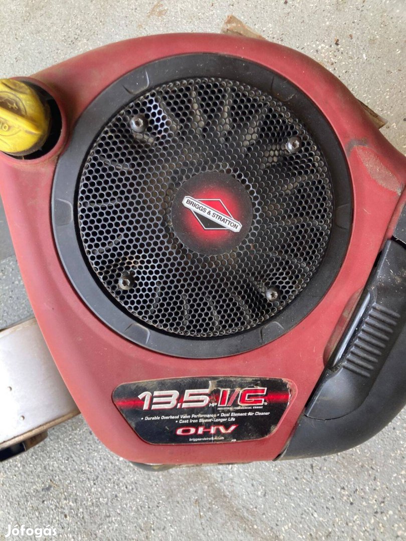 Eladó Briggs & Stratton 13,5 LE motor
