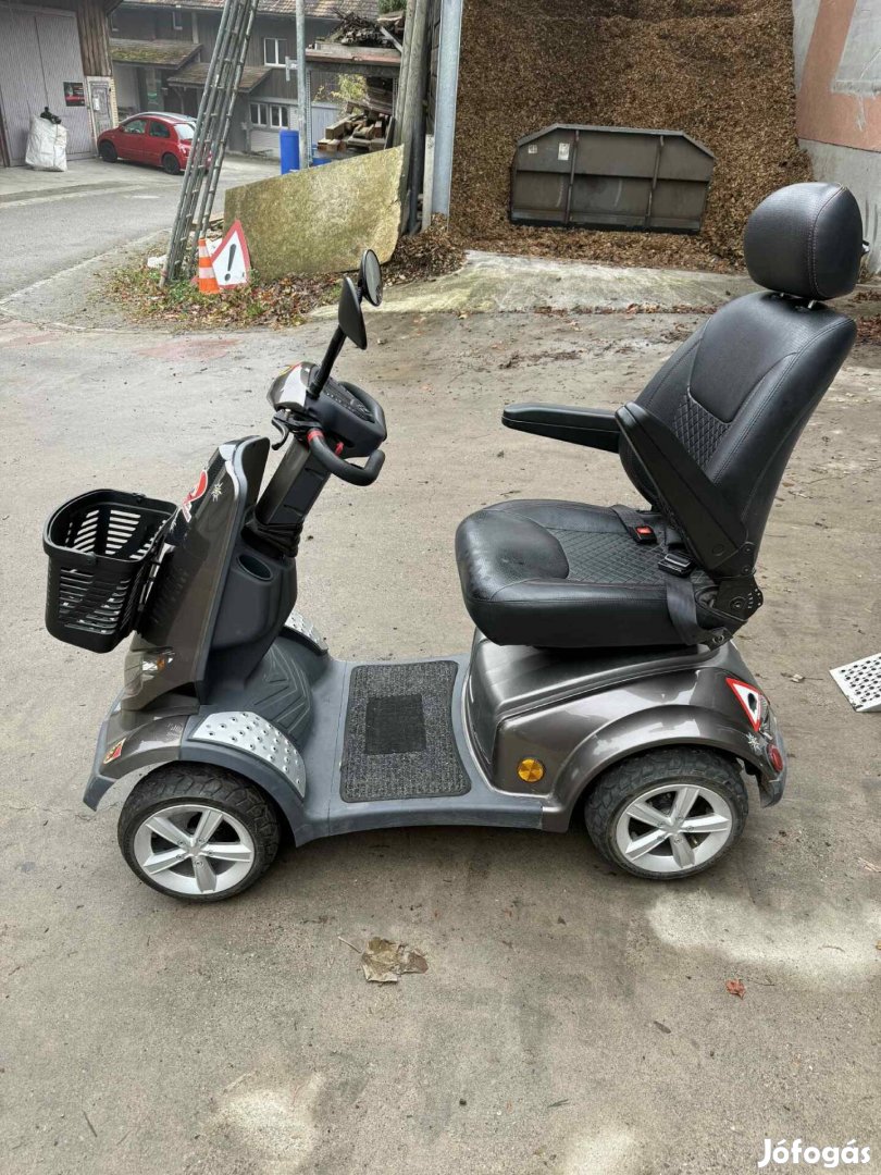 Eladó Carvo S4 elektromos moped nagyon jó állapotban!