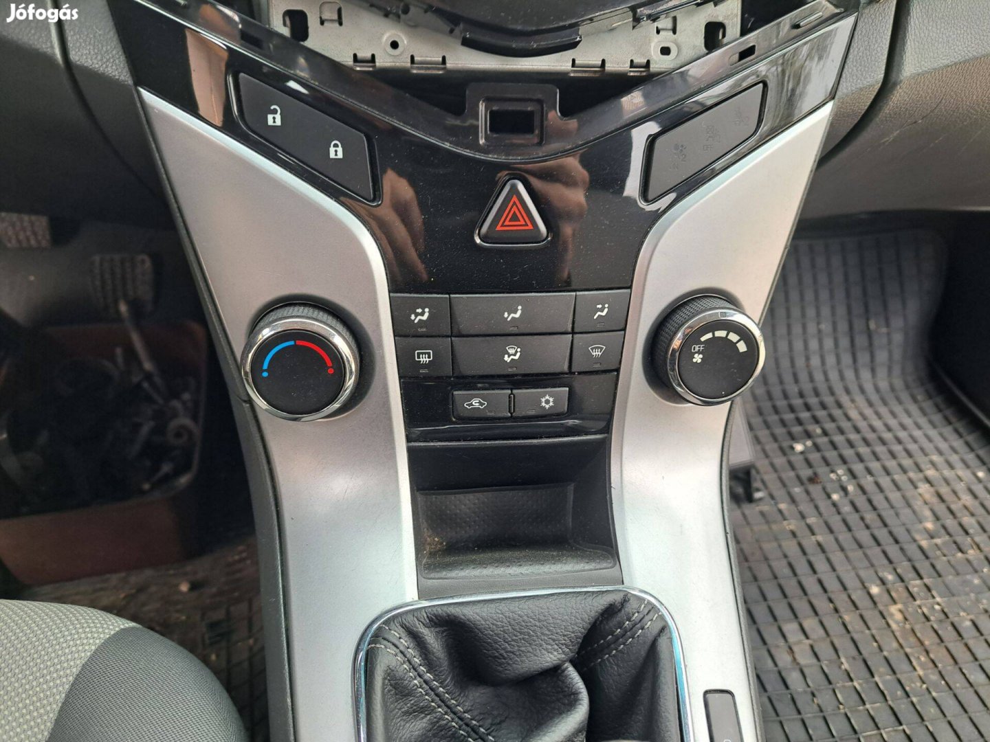 Eladó Chevrolet Cruze fűtéskapcsoló / klíma vezérlő panel