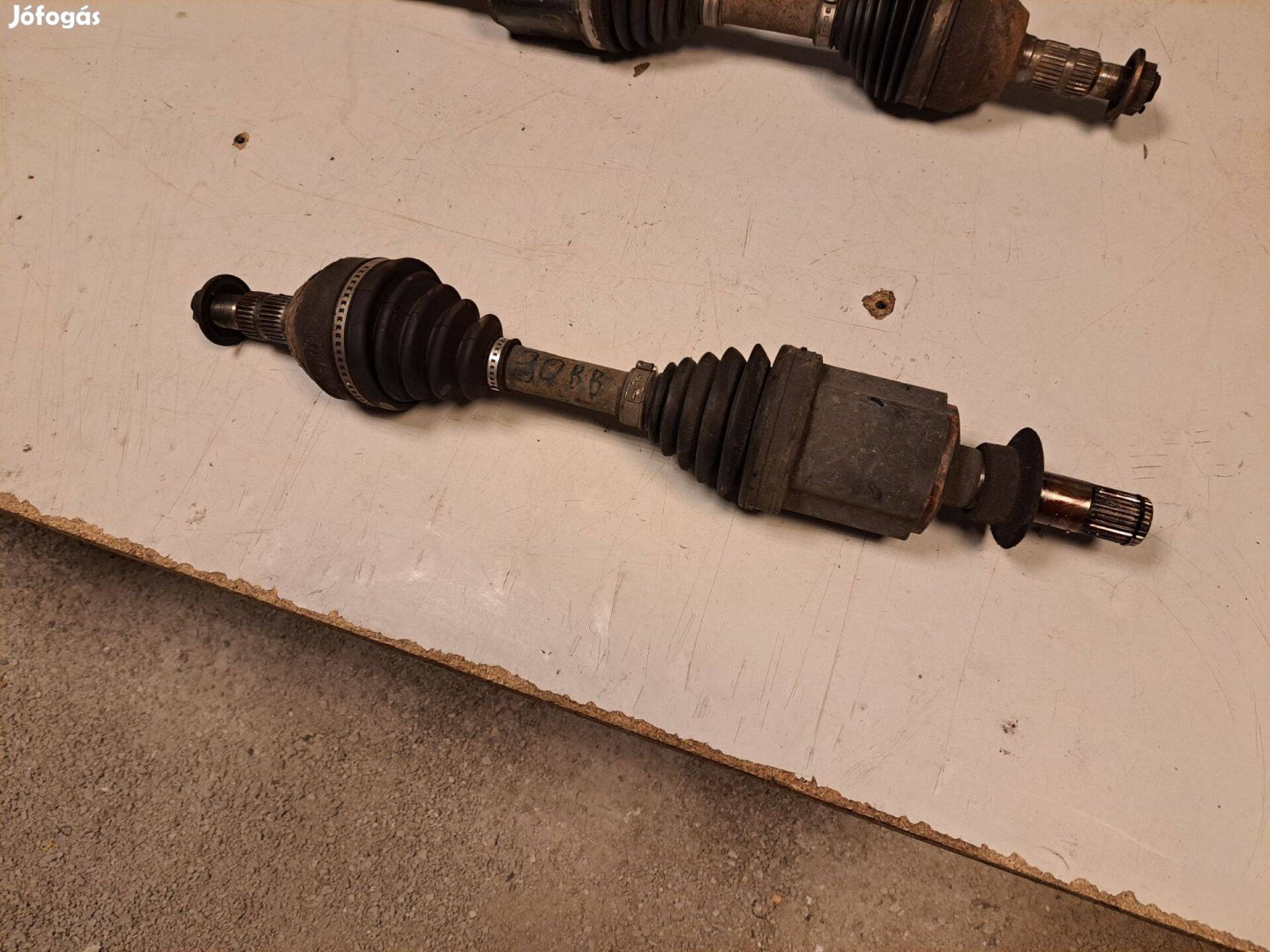 Eladó Chevrolet Cruze jobb első féltengely 2.0 CDI