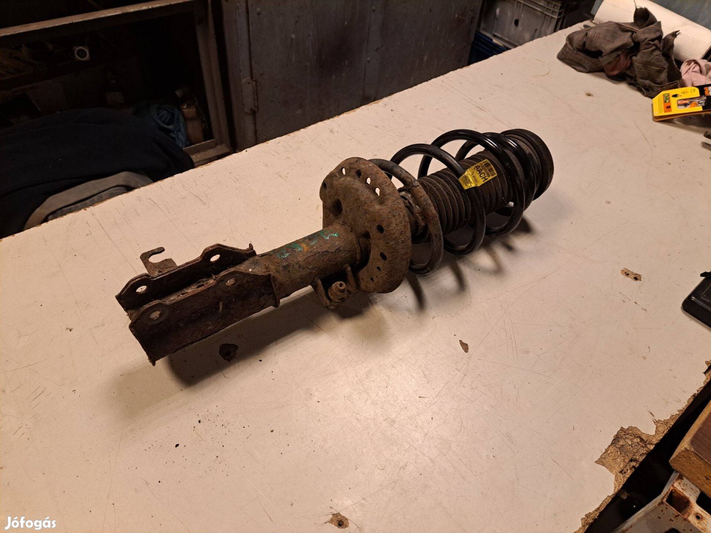 Eladó Chevrolet Cruze jobb első gólyaláb / lengéscsillapító rugóval