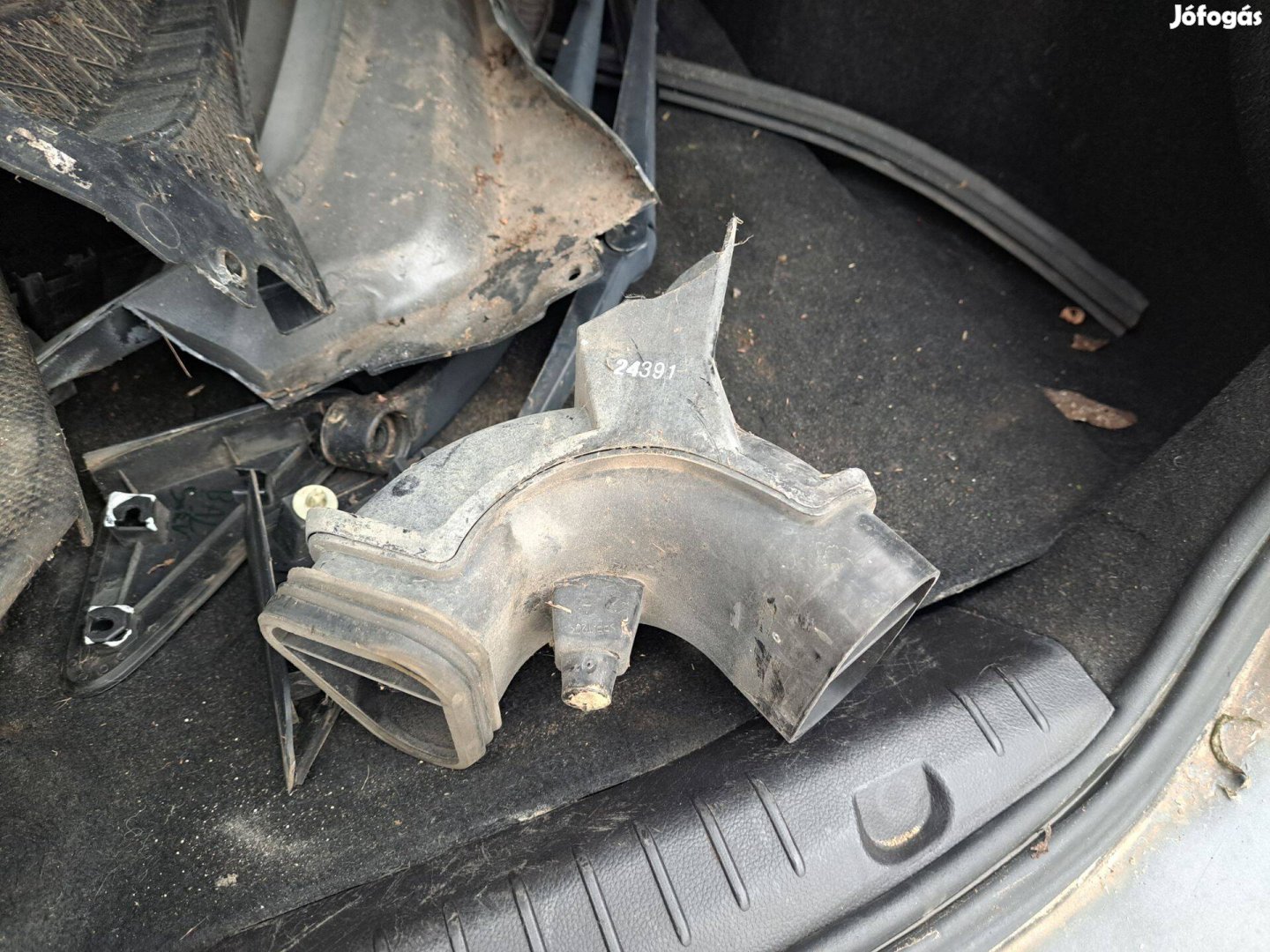 Eladó Chevrolet Cruze levegőcső C alakú / levegő beömlő cső könyök