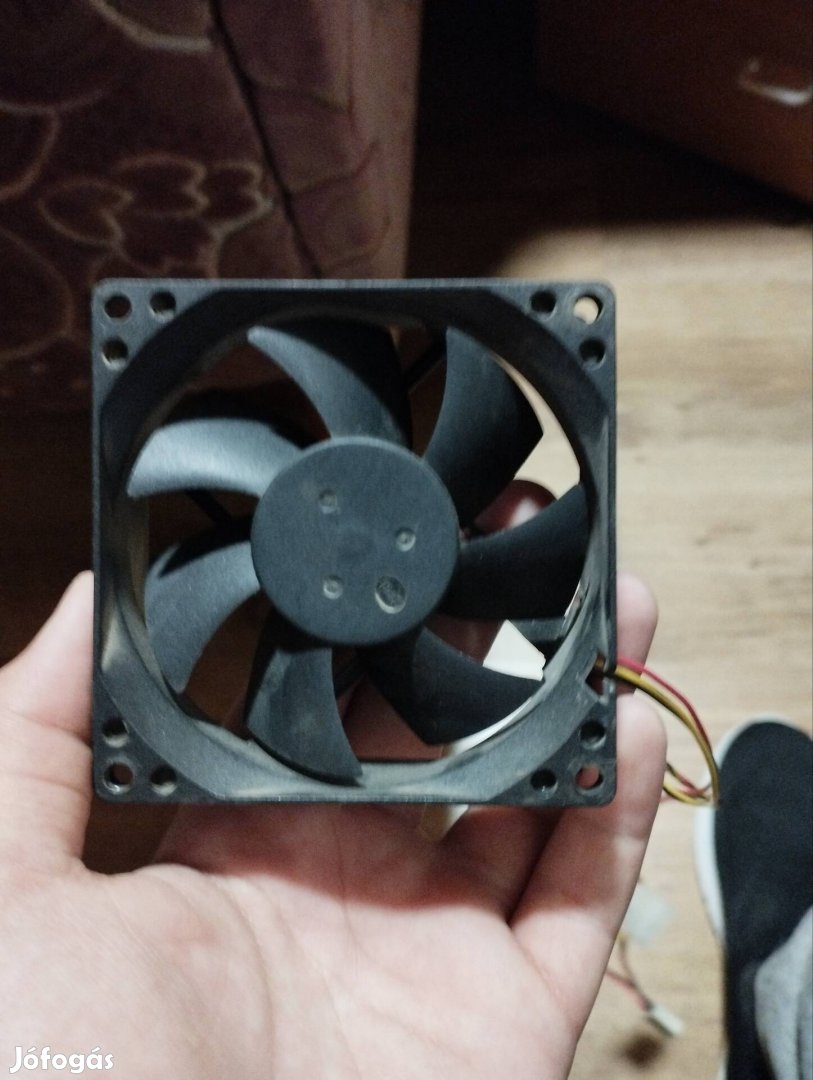 Eladó Chiftech venti