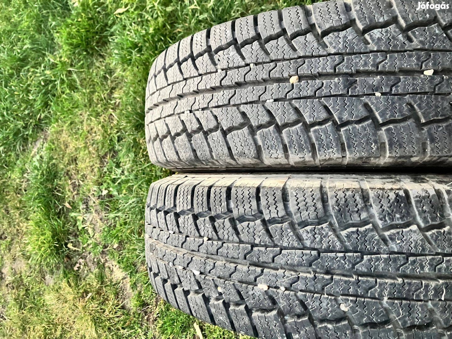 Eladó Continental 195/75R16c gumi pár