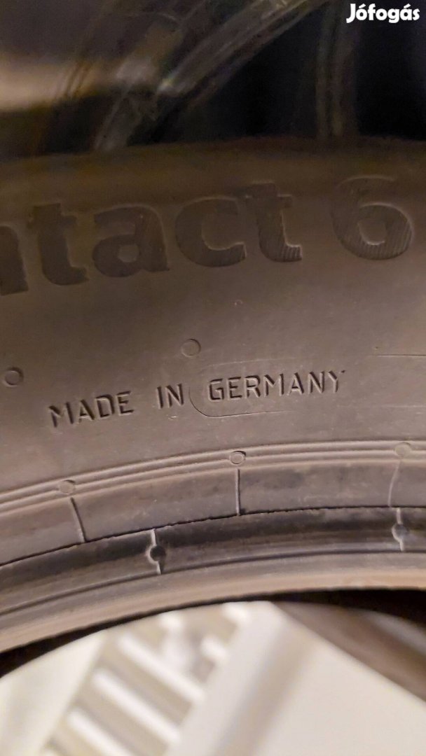 Eladó Continental 235/50 R19 99V típusú 4db nyári gumi olcsón!