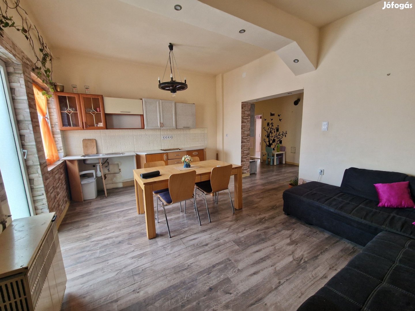 Eladó Családi Ház Jászalsószentgyörgyön, Kiváló Elhelyezkedé