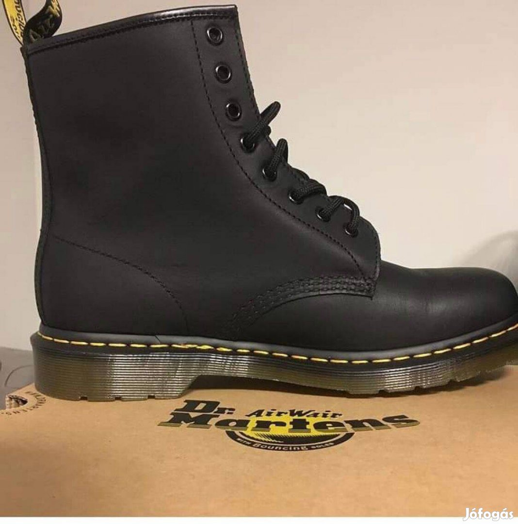 Eladó DR Martens Bakancs 44-Es