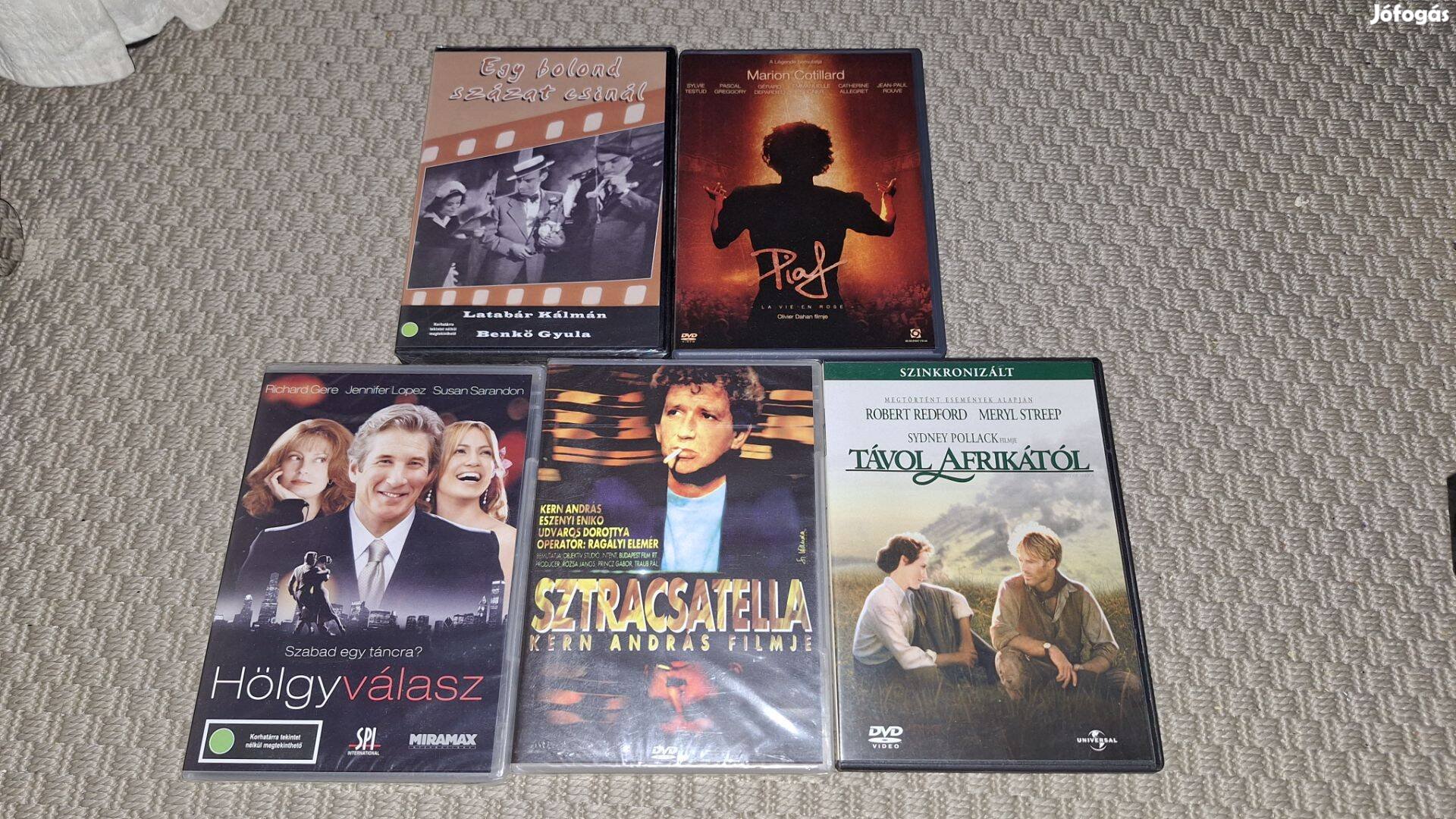 Eladó DVD Piaf,Egy bolond százat csinál, Távol afrikától, Sztracsatell