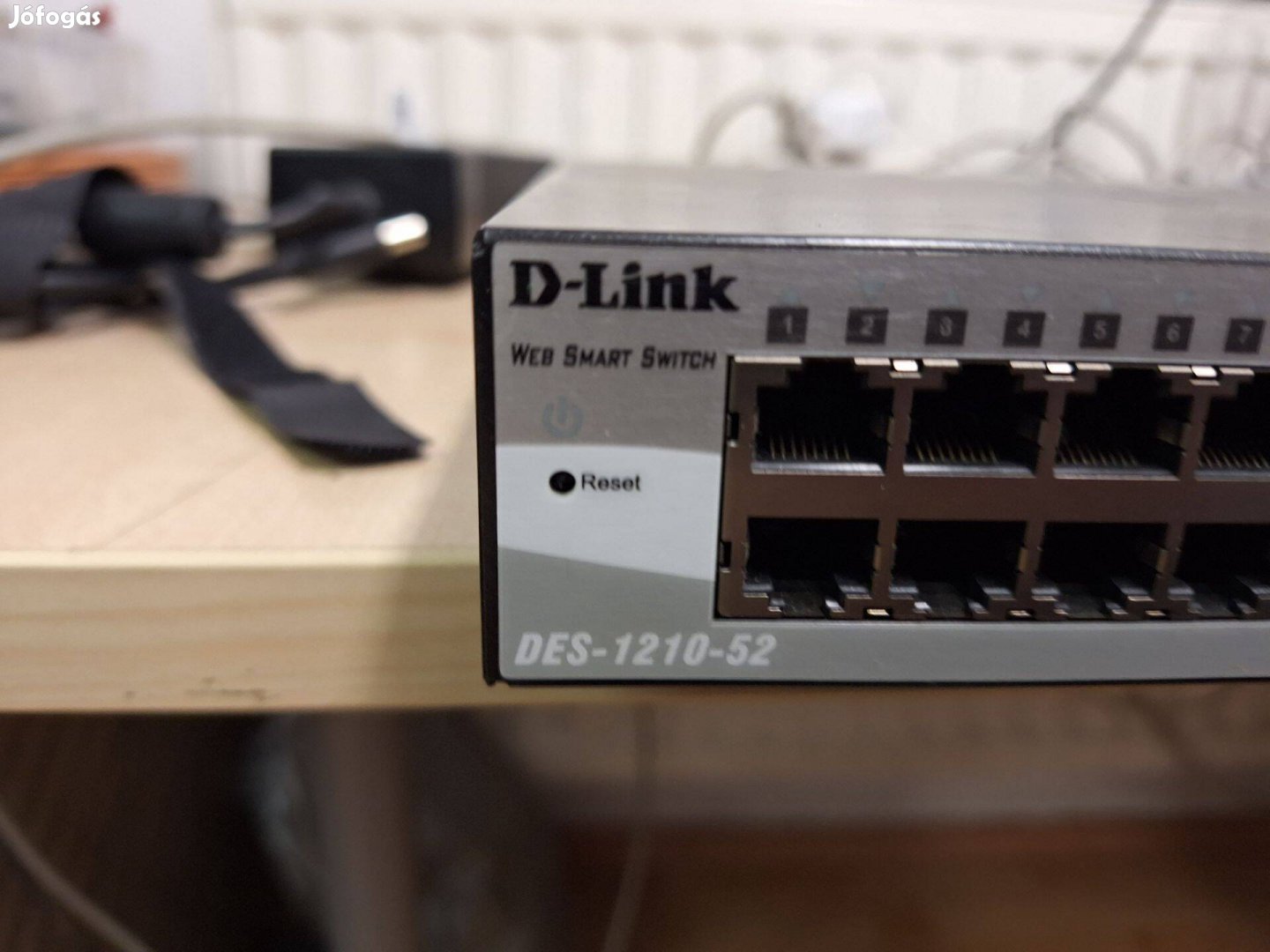 Eladó D-link Des-1210-52 menedzselhető switch 52 portos