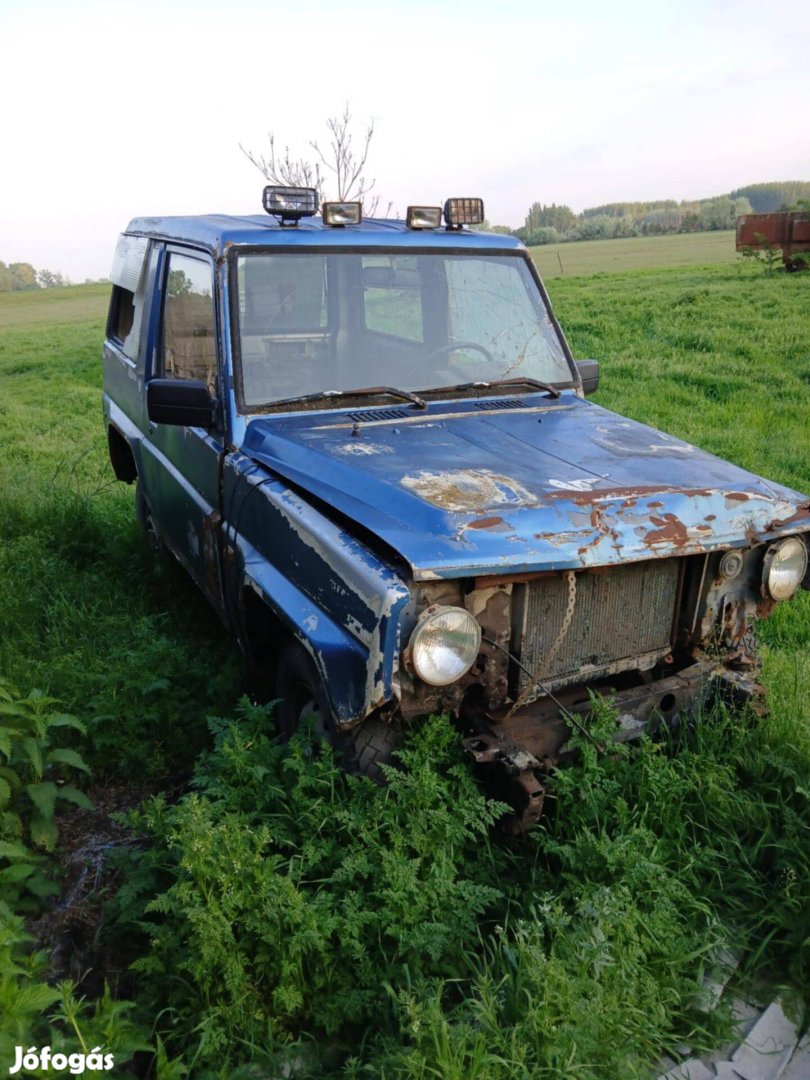 Eladó Daihatsu rocky 2,8td alkatrésznek