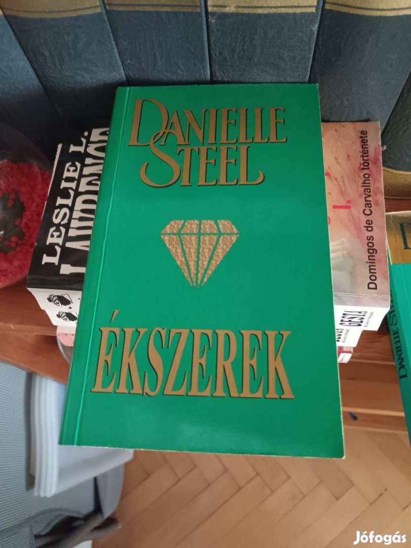 Eladó Danielle Steel könyvek