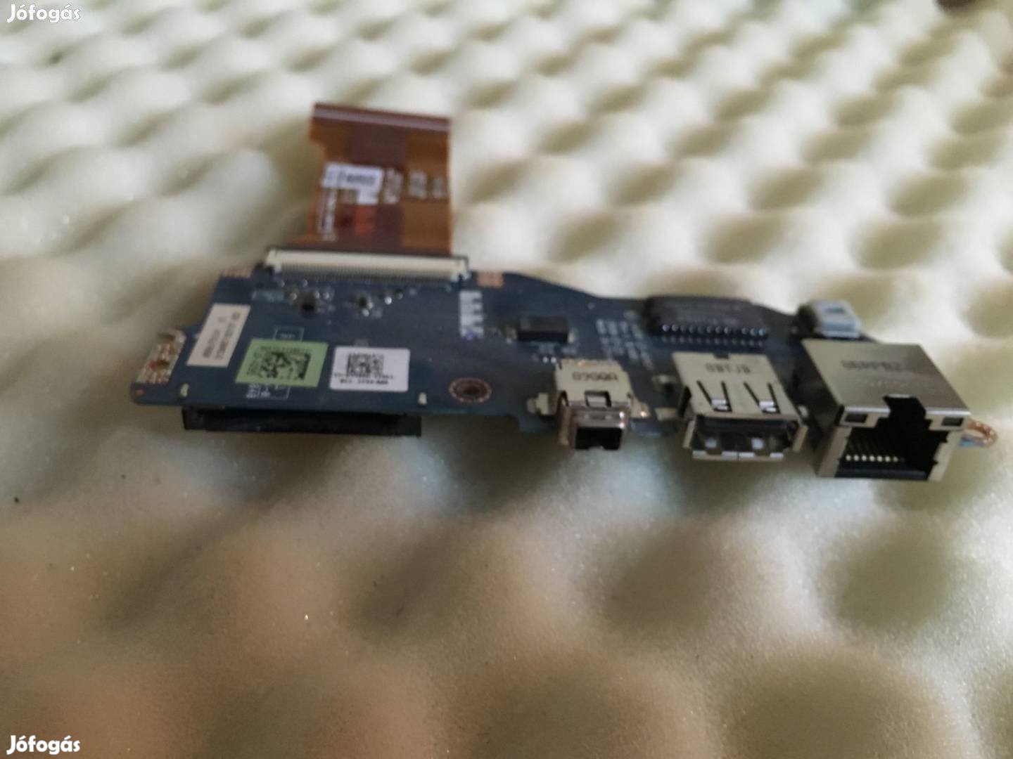Eladó Dell Latitude E4200 Jobb USB LAN Kártyaolvasó Y588D, 0Y588D