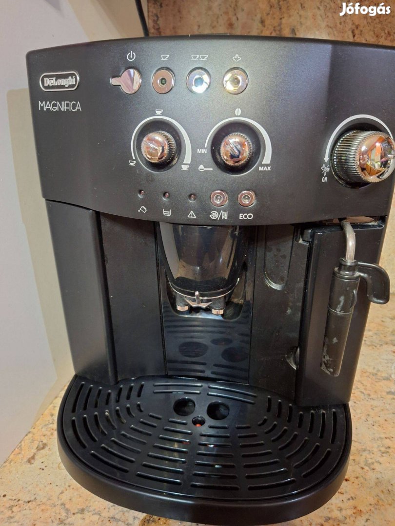 Eladó Delonghi Magnifika Esam kávéfőző