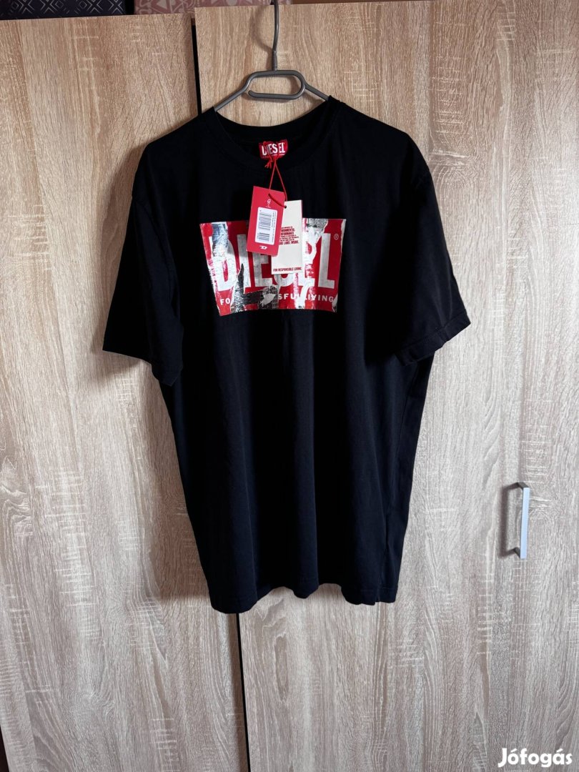 Eladó Diesel új férfi póló 2xl méretben
