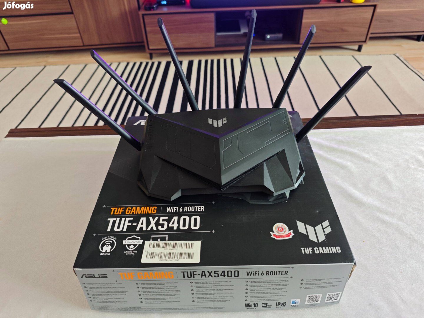 Eladó Egy Asus Tuf-AX5400 -as gaming WIFI 6-os router