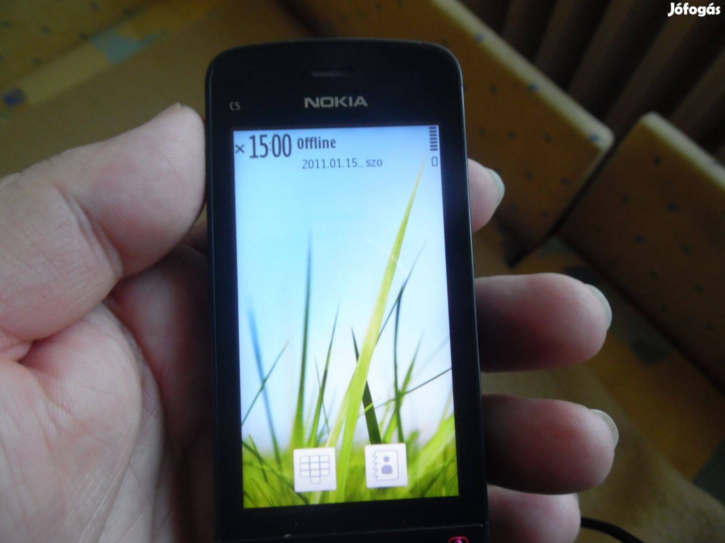 Eladó Egy Nokia C5-03 Kártyafüggetlen Telefon