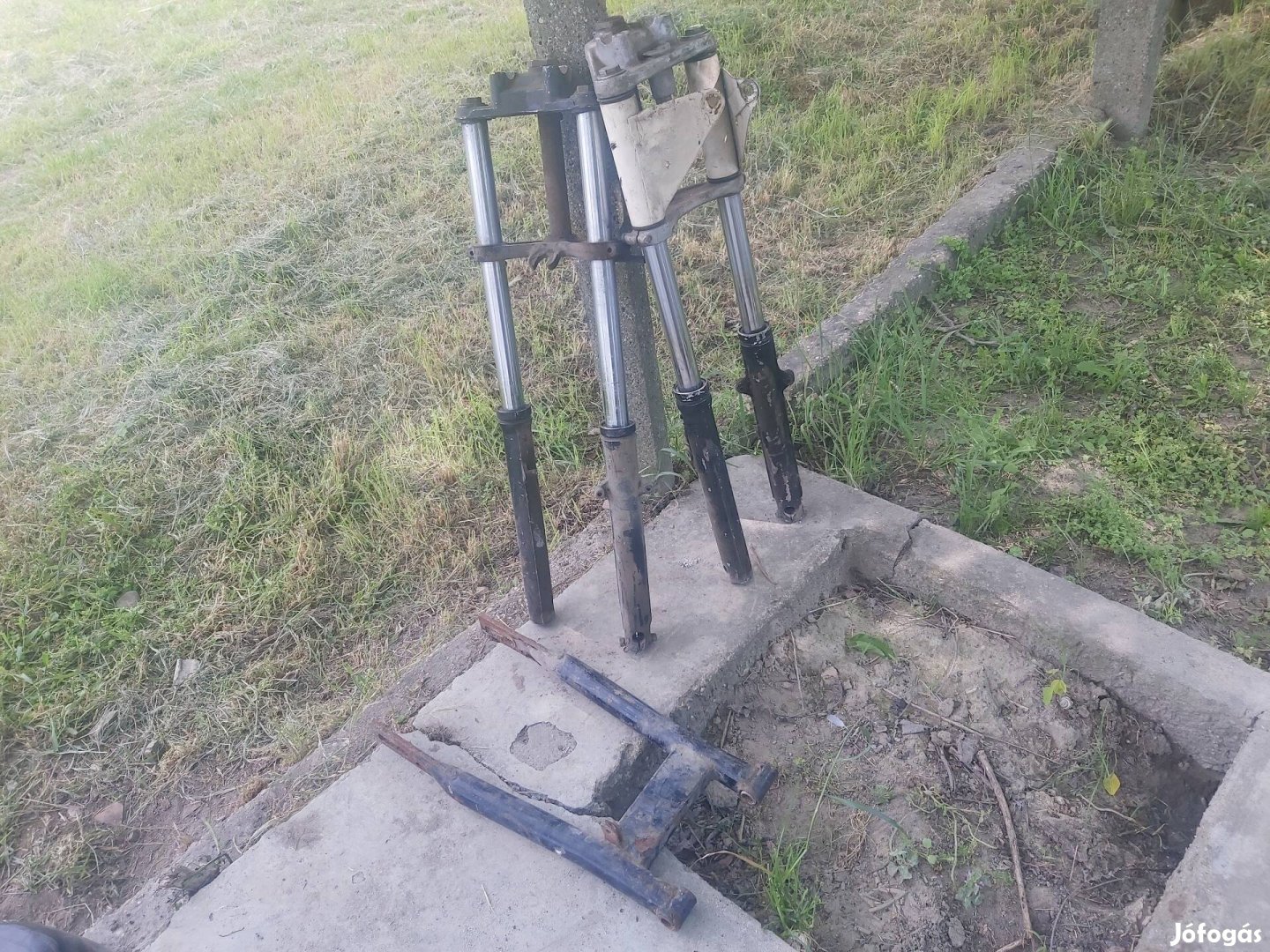 Eladó Etz 250 hátsó lengővilla