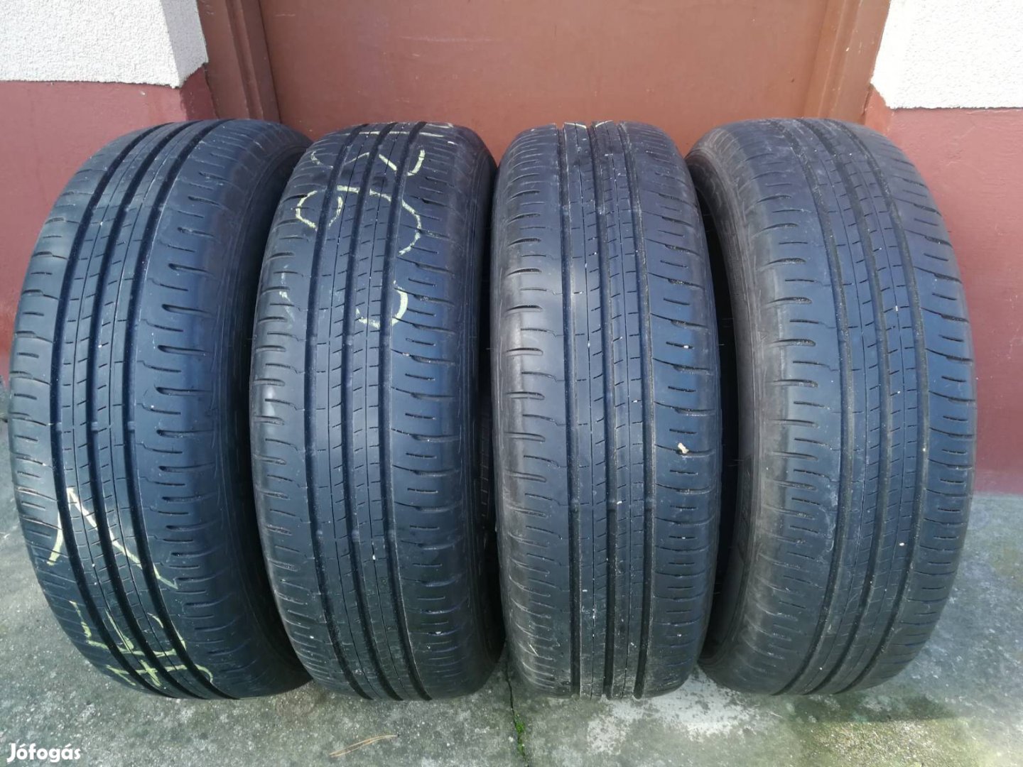 Eladó Falken 205/65 R16 nyárigumi garnitúra