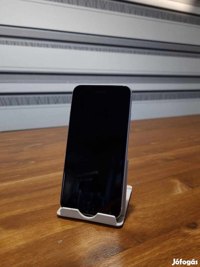 Eladó Fehér 64GB Apple iphone SE 2. generáció (2020)