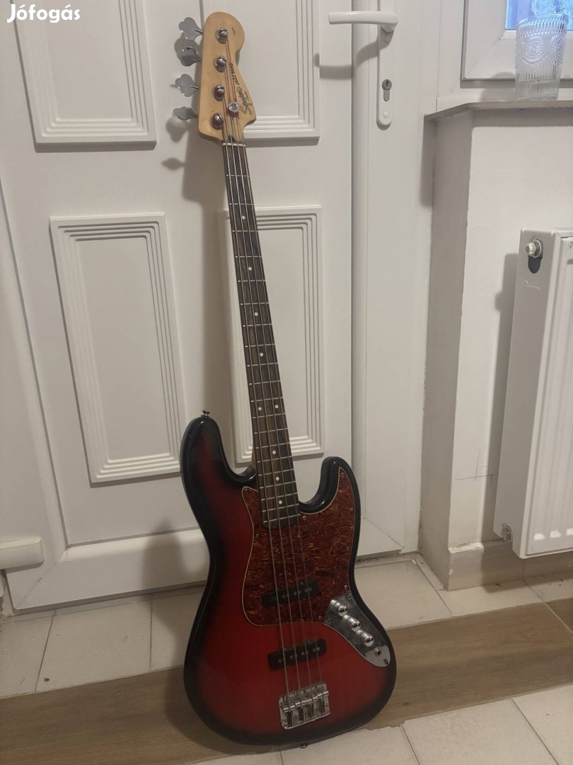 Eladó Fender Squier Jazz Bass