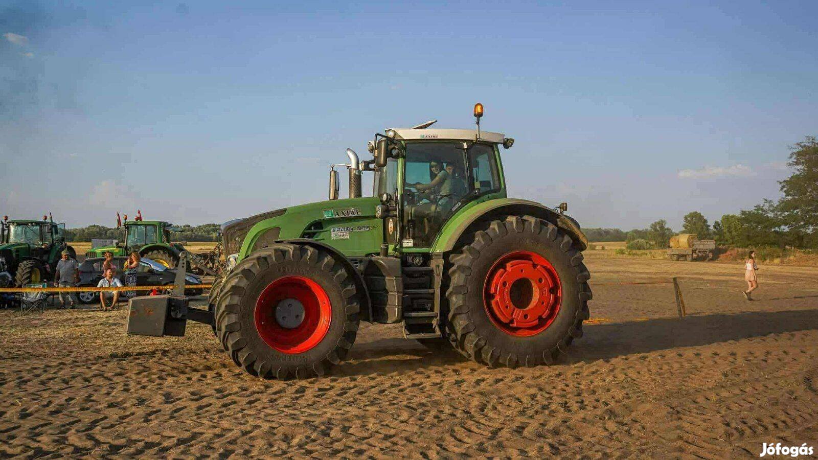 Eladó Fendt 936Vario Profi traktor