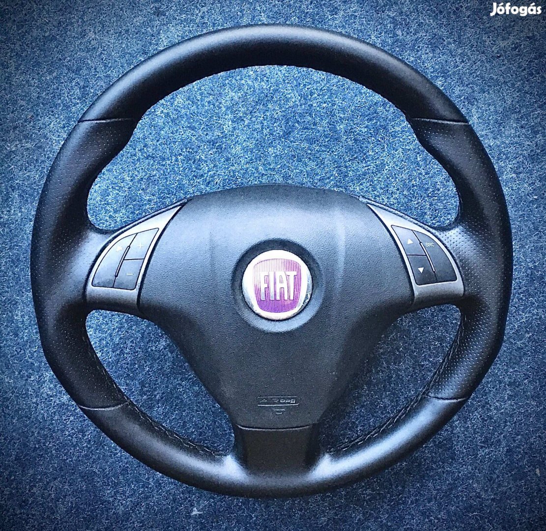 Eladó Fiat Grande Punto Bravo Brava hibátlan perforált bőr kormány
