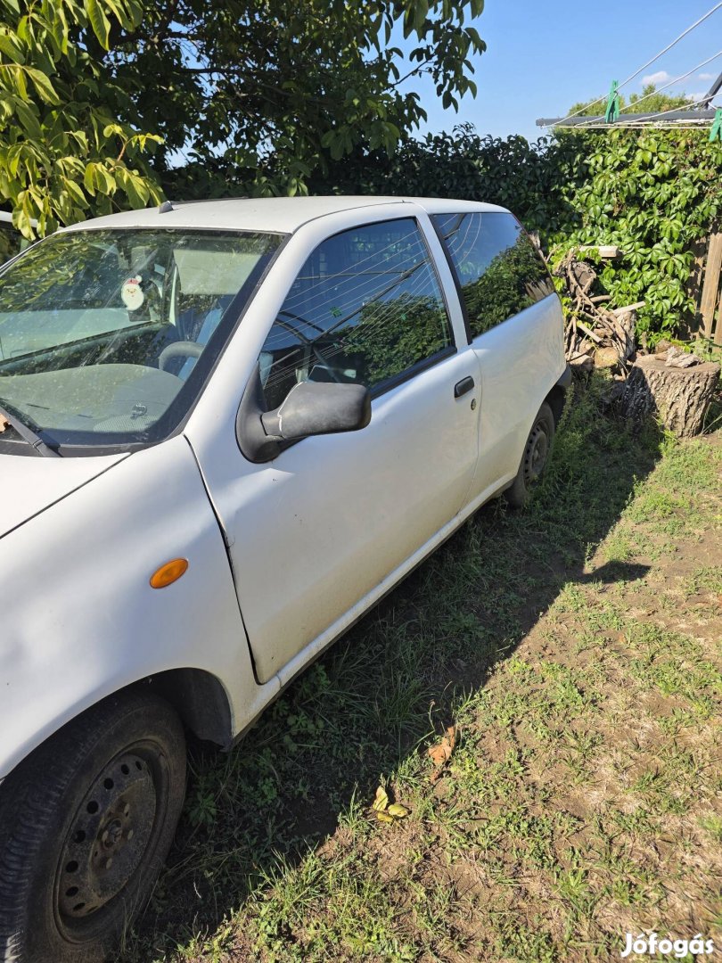 Eladó Fiat puntó