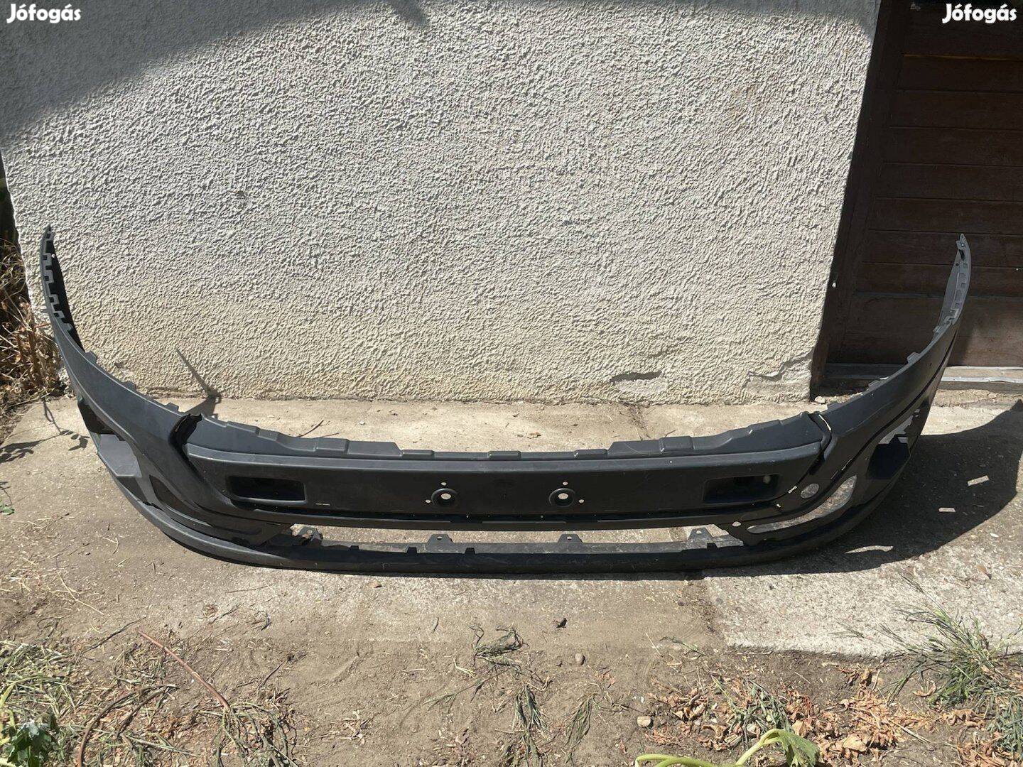 Eladó Ford Custom első Lökhárító Héj