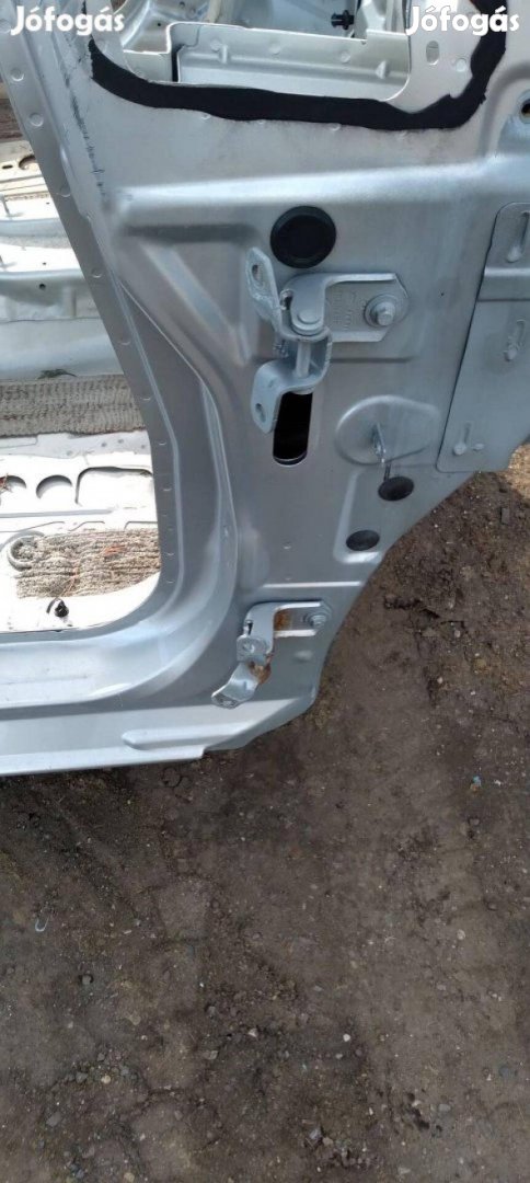 Eladó Ford Fiesta mk7 ajtózsanér bal jobb első hátsó