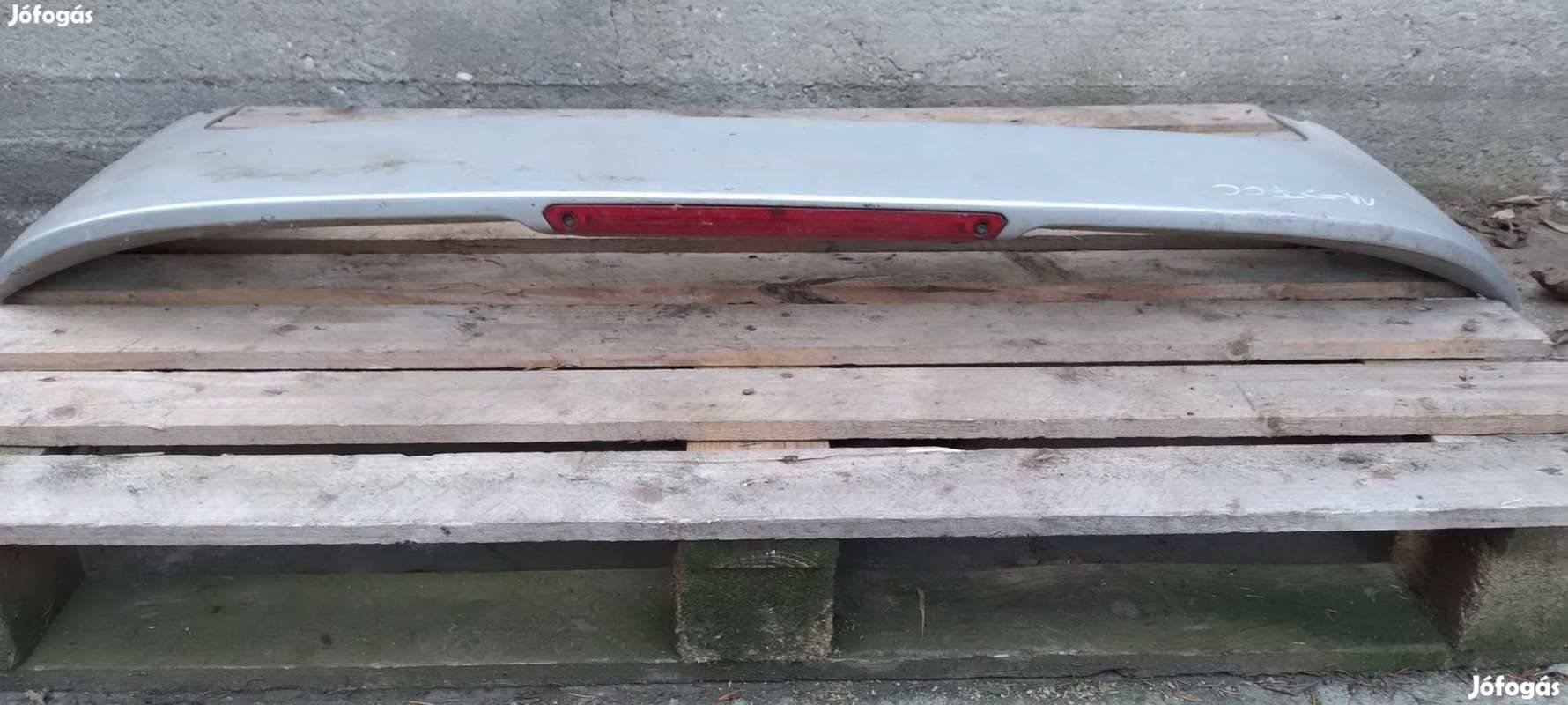 Eladó Ford Focus MK3 5 ajtós csomagtér ajtó szárny