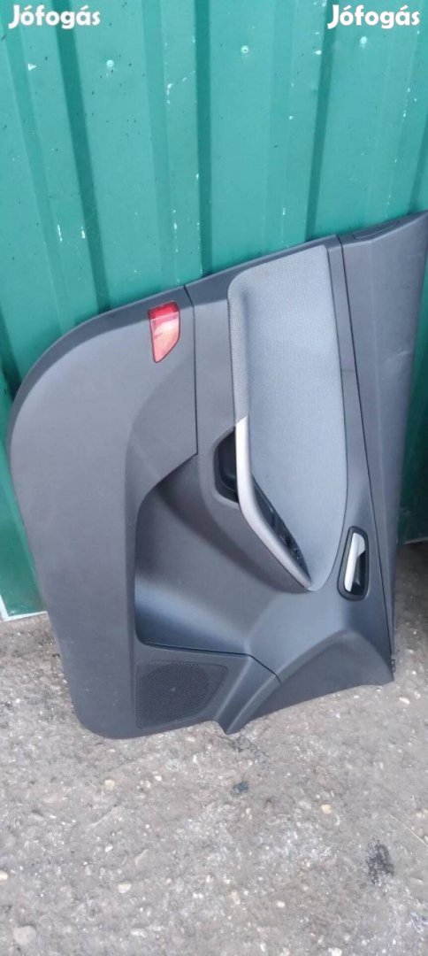 Eladó Ford Focus MK3 ajtókárpitok ajtókárpit bal jobb első hátsó