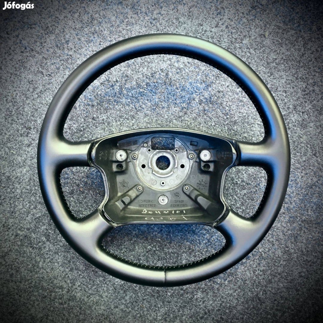 Eladó Ford Mk1 Mondeo Galaxi Focus hibátlan bőr kormány.Bp/posta