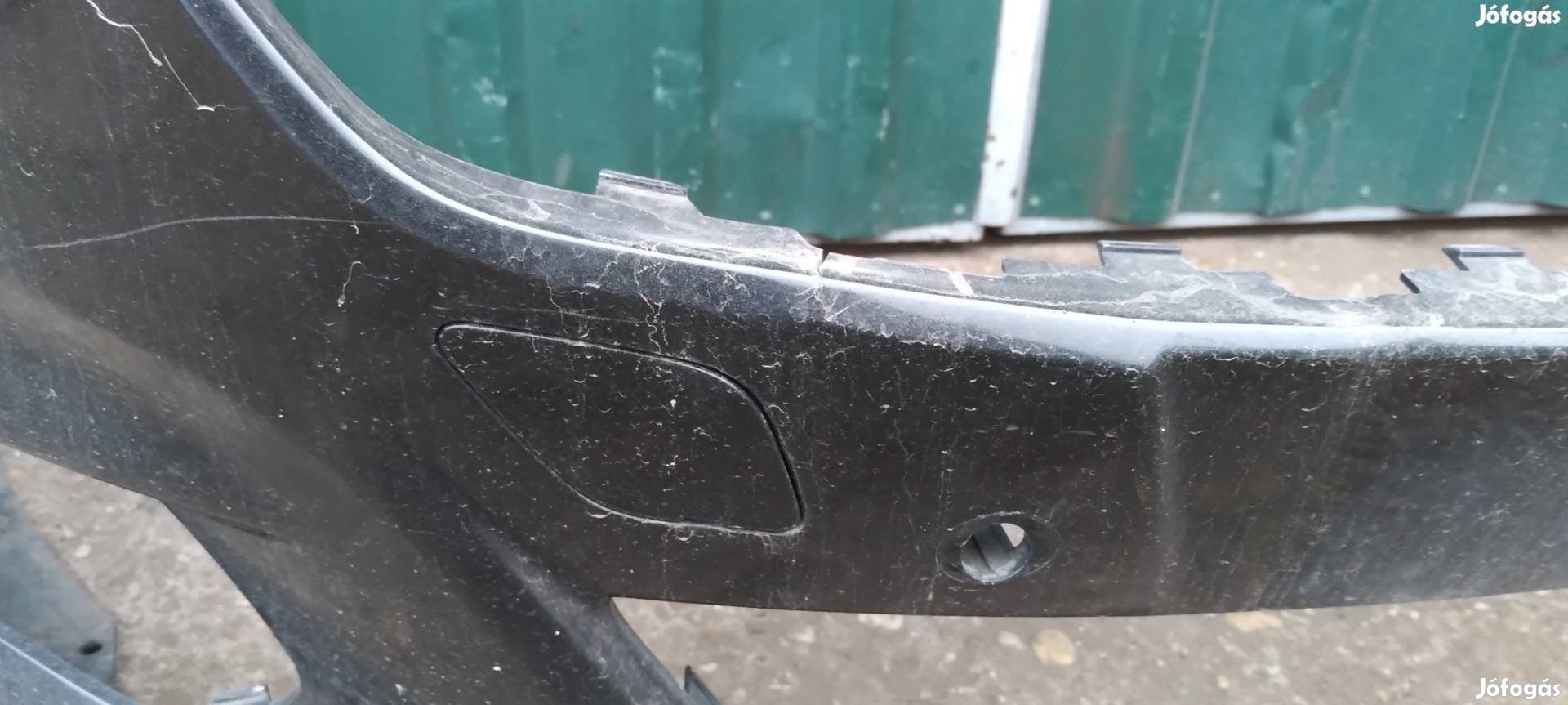 Eladó Ford Mondeo MK5 vonószem takaró műanyag