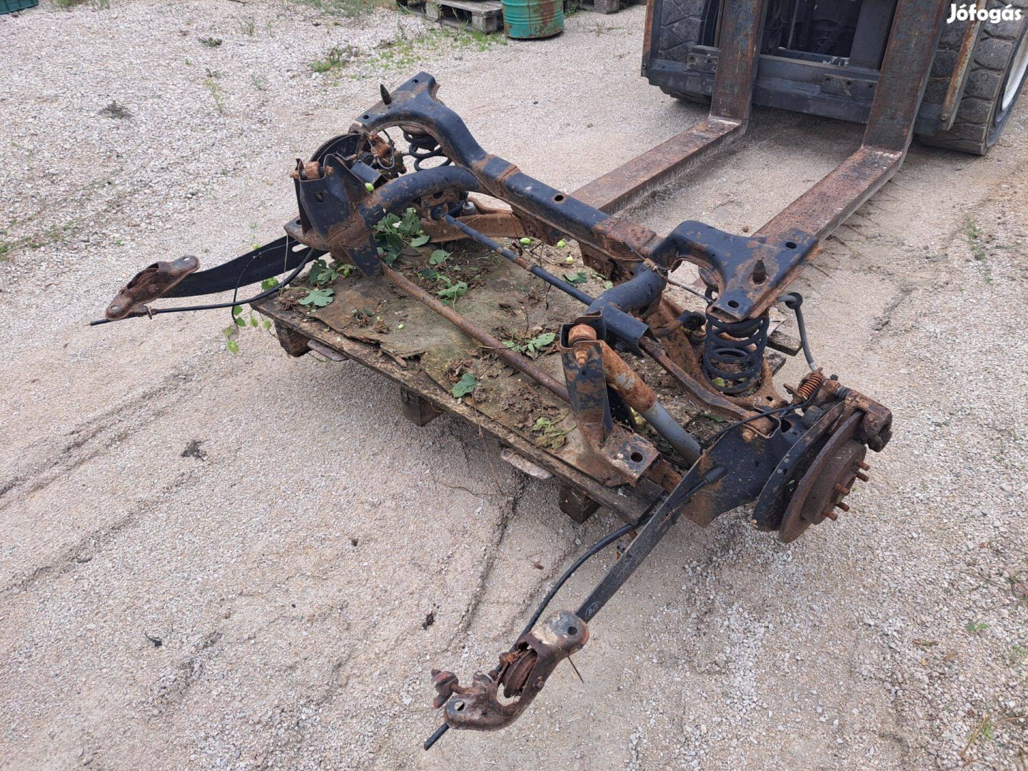 Eladó Ford Mondeo Mk3 hátsó bölcső komplett futómű