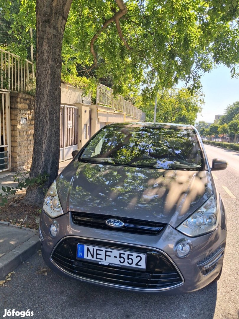 Eladó Ford S max, kevesett futott, garantált km, rendszeres szervíz