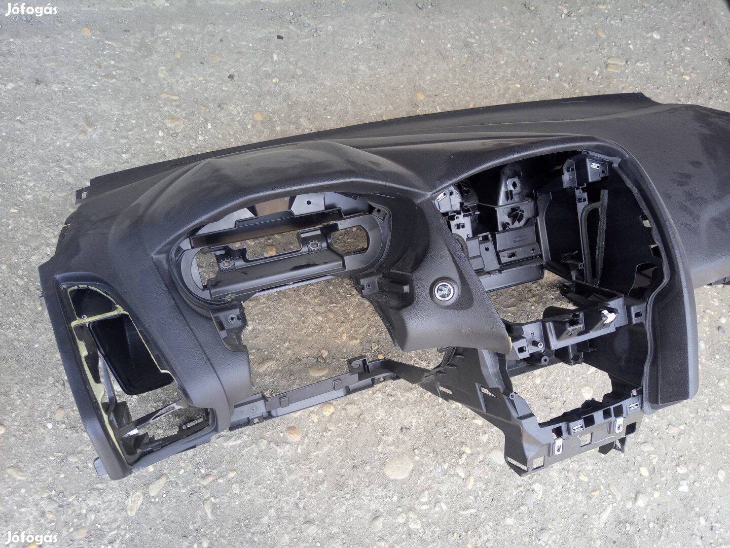 Eladó Ford focus MK3 légzsákszett Gombos indítás légzsák