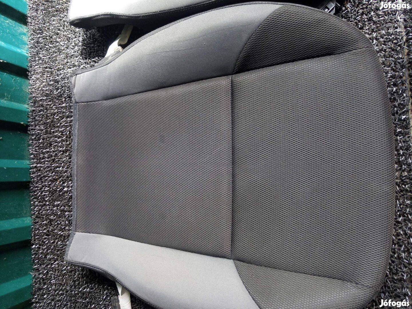 Eladó Ford focus MK3 ülőlap
