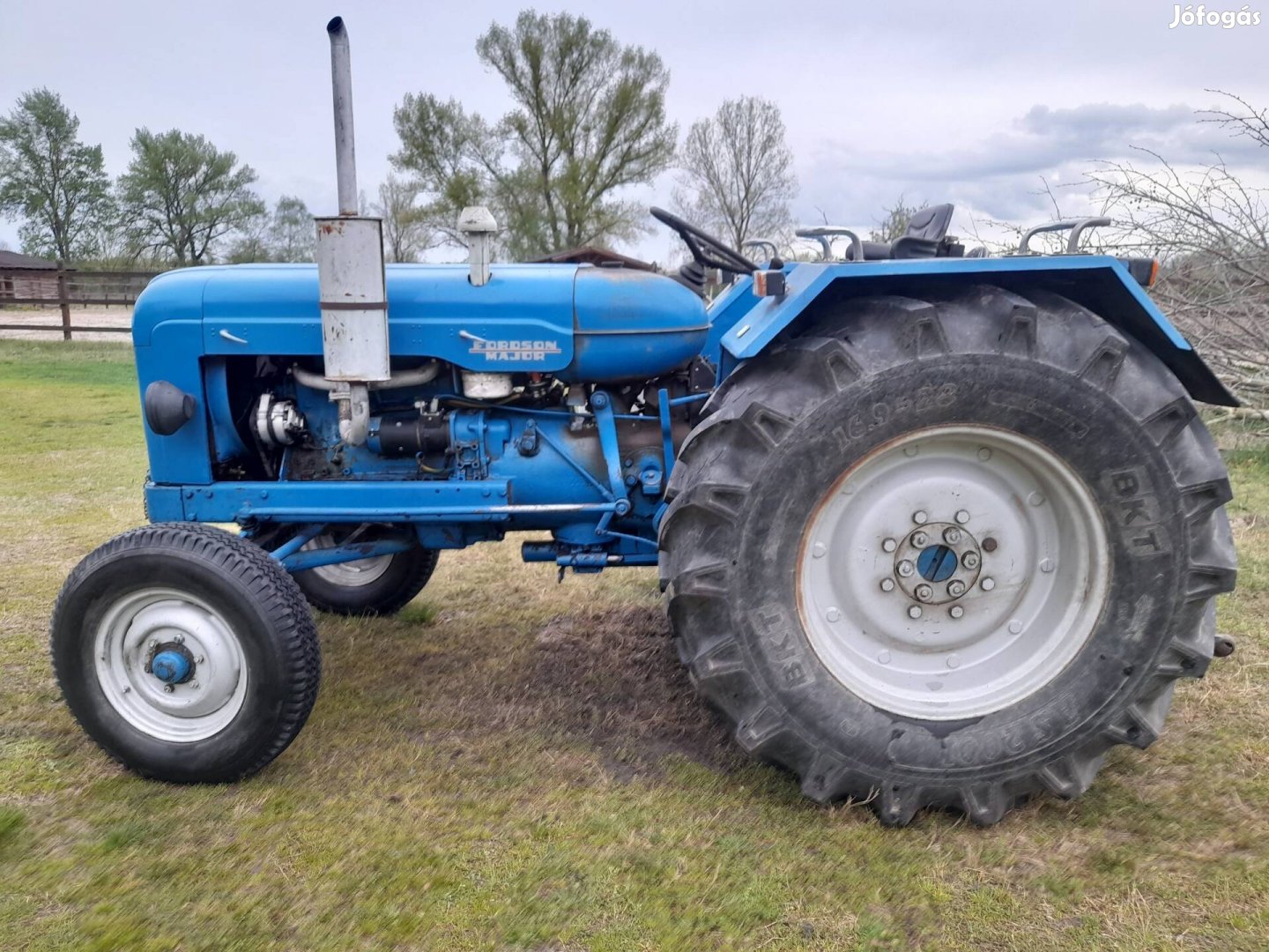 Eladó Fordson traktor