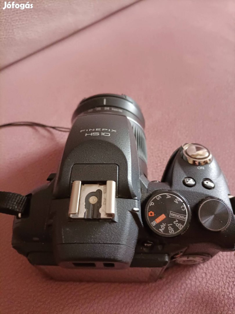 Eladó Fuji HS10 fényképezőgép 