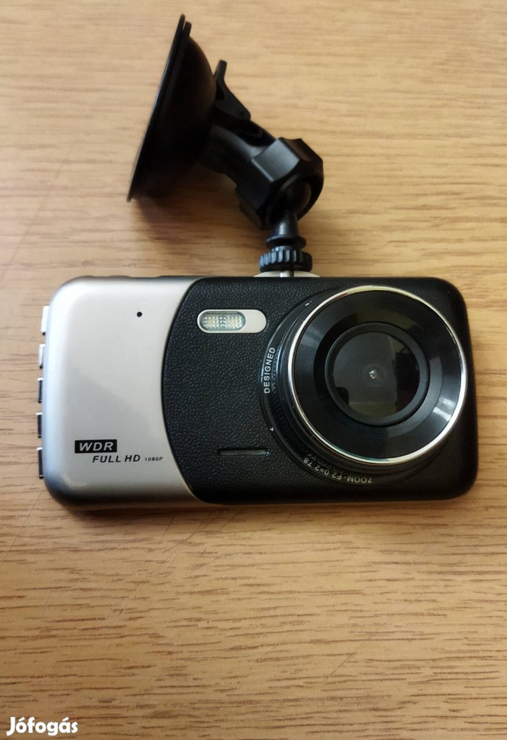 Eladó Fullhd autós menetrögzítő kamera, tolatókamerával