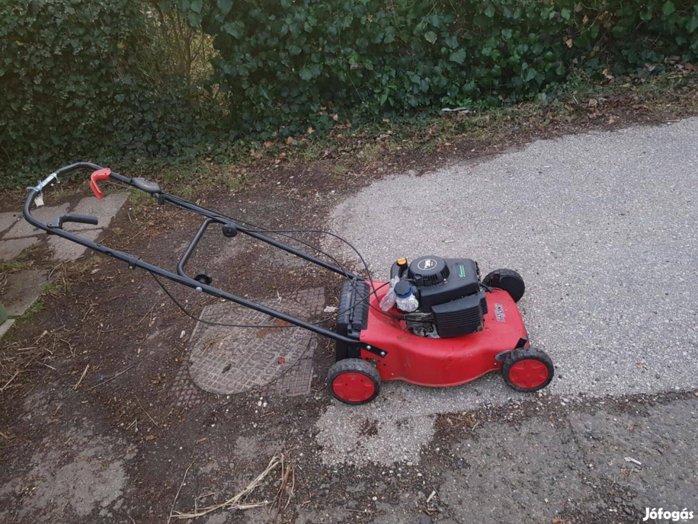 Eladó GGP Es 464 TR benzines fűnyíró