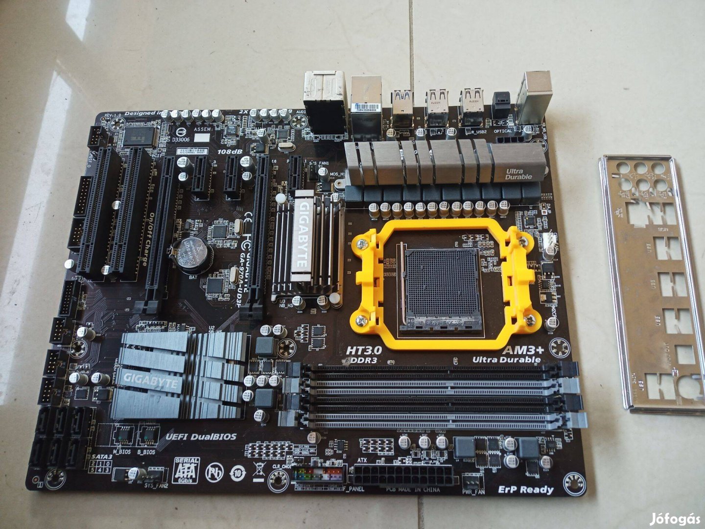 Eladó Gigabyte GA-970A-UD3P alaplap, AM3+ foglalatú, hibás